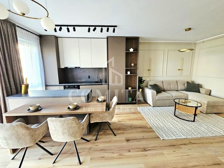 Apartament cu 2 camere semidecomandat, mobilat în Florești