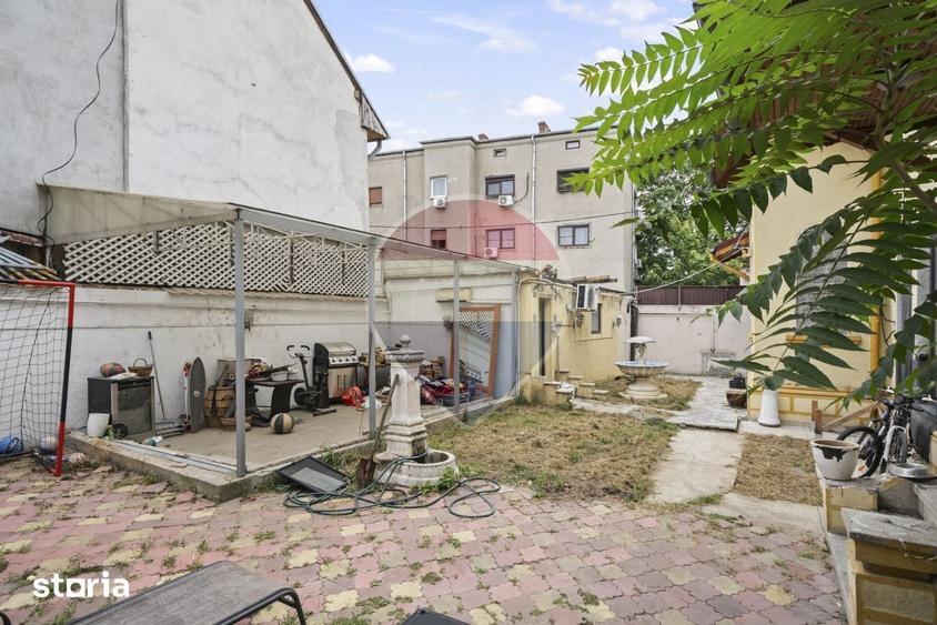 Casa / Vila cu 7 camere de vanzare in zona Parcul Circului - 1