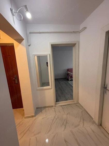 Apartament cu 2 camere decomandat în Est