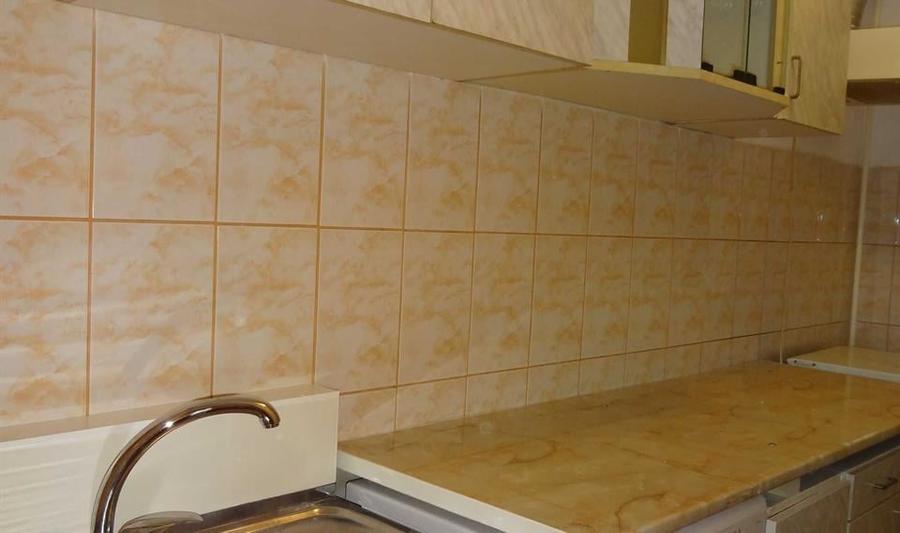 Garsonieră decomandată în Drumul Taberei