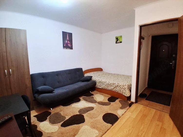 Garsonieră decomandată în Berceni