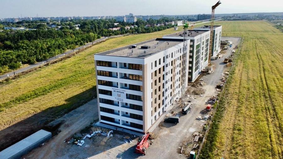 Apartament cu 2 camere decomandat în Albert