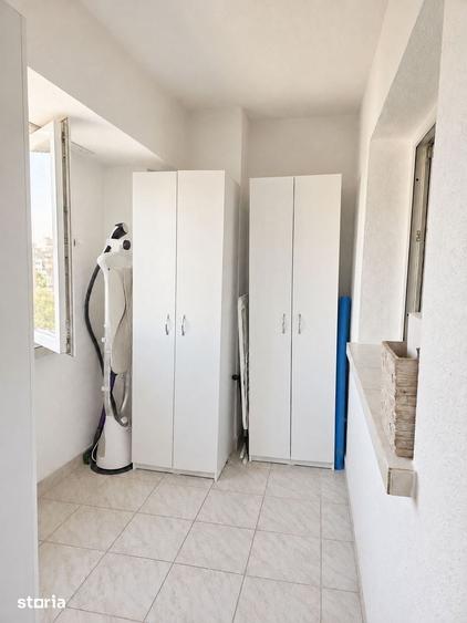 Apartament cu 3 camere decomandat, mobilat în Nerva Traian