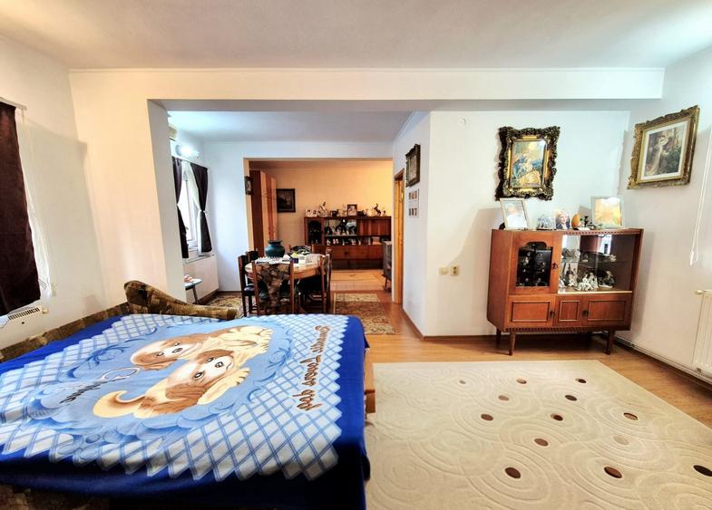 Casă individuală cu 2 camere cu Canalizare în Brătianu