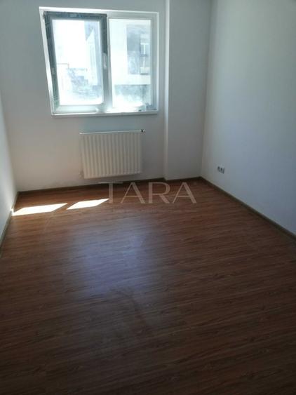 Apartament cu 3 camere decomandat în Florești — fotografia 3