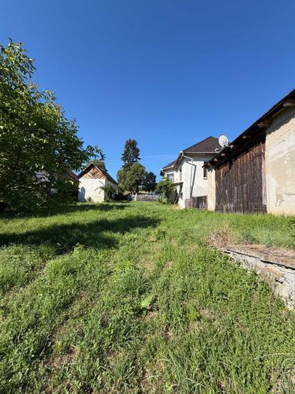 Casă cu 3 camere în Vâlcele