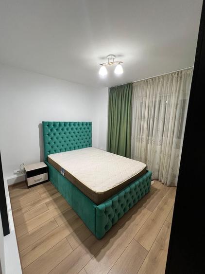 Apartament cu 3 camere decomandat în Sebastian