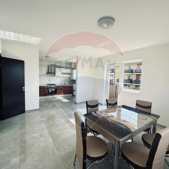 Apartament cu 3 camere decomandat, mobilat în Sânpetru