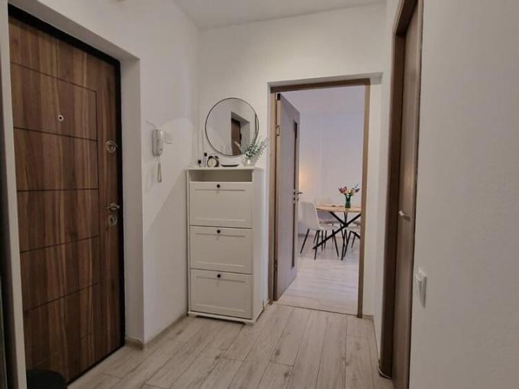 Apartament cu 2 camere decomandat, mobilat în Crângași