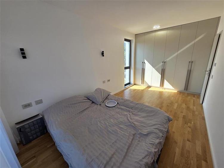 Apartament cu 2 camere decomandat, mobilat în Răcădău