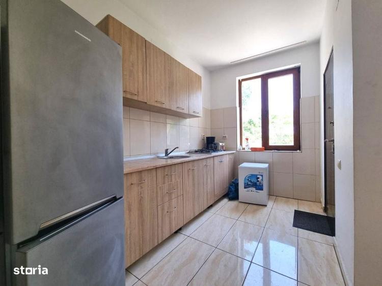 Casă cu 4 camere semidecomandat în Nord