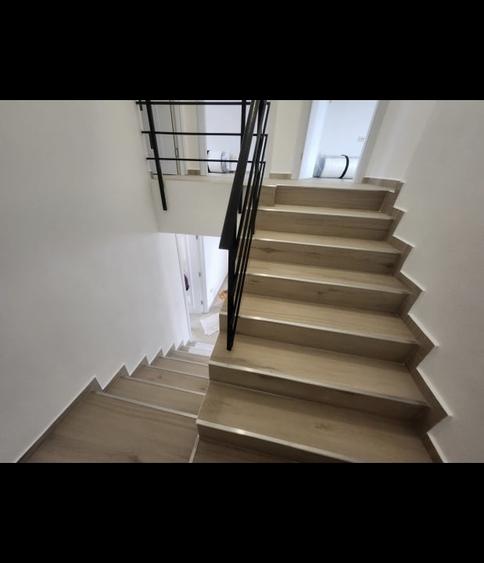 Apartament cu 3 camere decomandat în Cetate