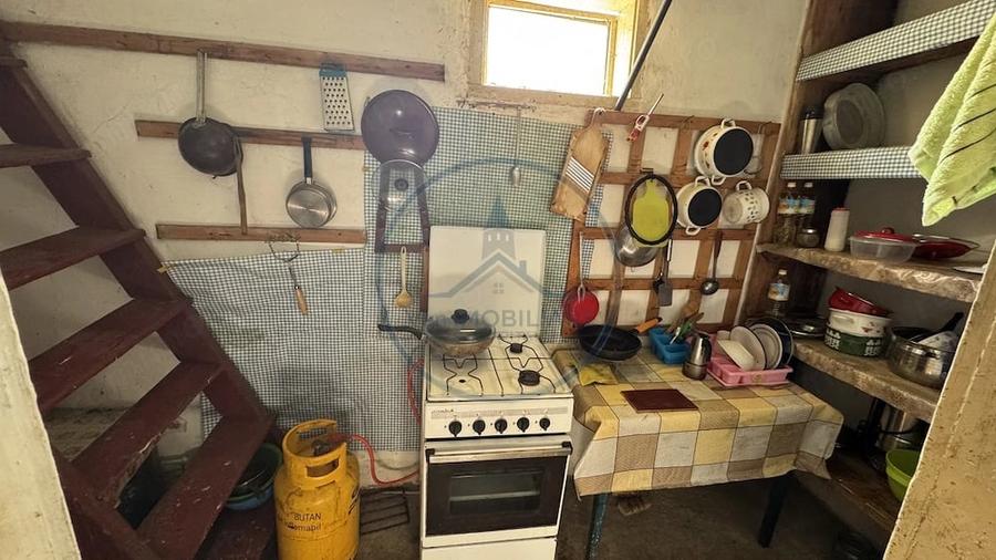 Casă cu 5 camere cu Teren 502 Mp în Central