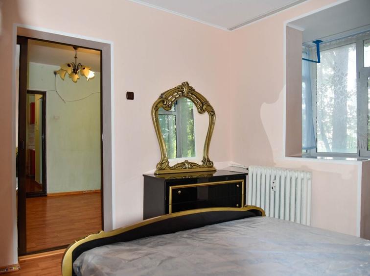 Apartament cu 2 camere semidecomandat în Micro 17