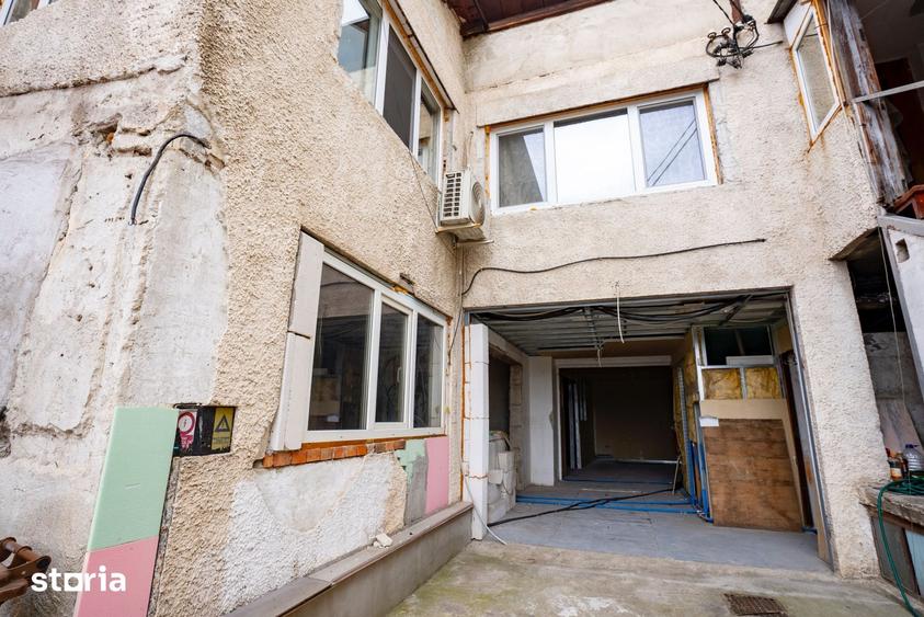 Casă cu 5 camere cu Teren 181 Mp în Rogerius