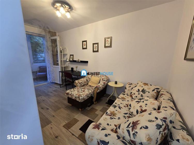 Apartament cu 3 camere decomandat, mobilat în Bartolomeu