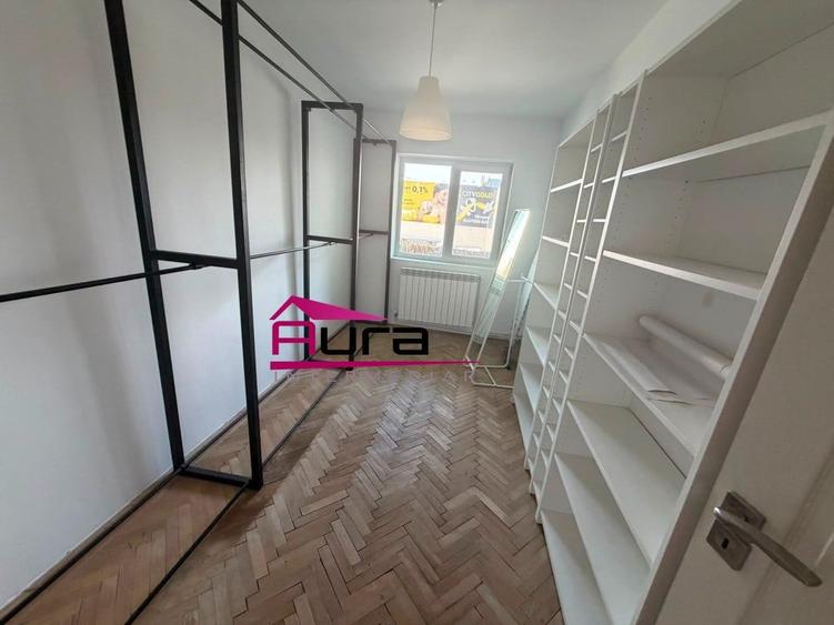 Apartament cu 3 camere nedecomandat în Central