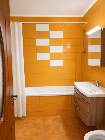 Apartament cu 2 camere decomandat în Florești