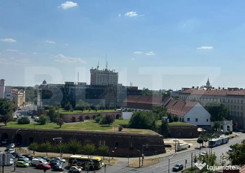 Apartament cu 3 camere decomandat în Punctele Cardinale