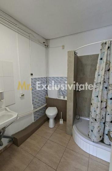 Casă cu 5 camere cu Teren 500 Mp în Bascov
