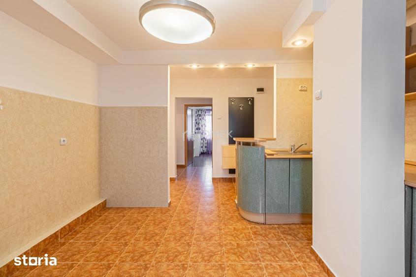 Apartament cu 4 camere în Scriitorilor
