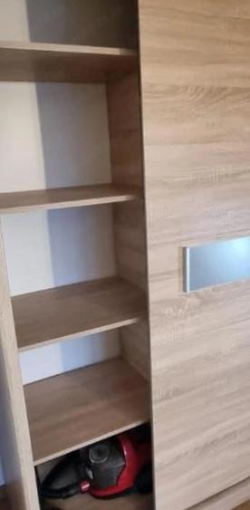Garsonieră decomandată în Apărătorii Patriei