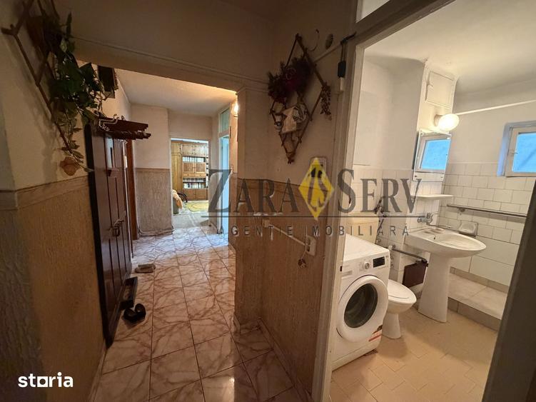 Apartament cu 3 camere decomandat în Cantacuzino