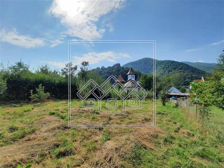 Casă individuală cu 4 camere cu Teren 1177 Mp în Cisnădioara