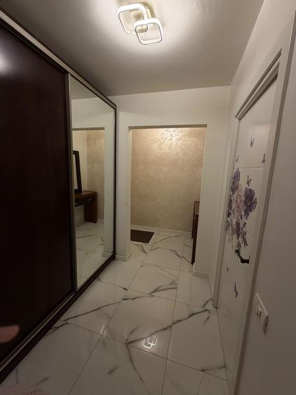 Apartament cu 2 camere decomandat în Bucur Obor