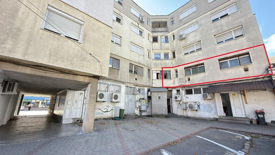 Apartament cu 3 camere semidecomandat, mobilat în Ultracentral