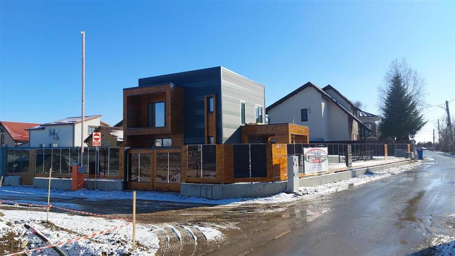 Casă individuală cu 4 camere cu Teren 425 Mp în Dragomirești-Vale