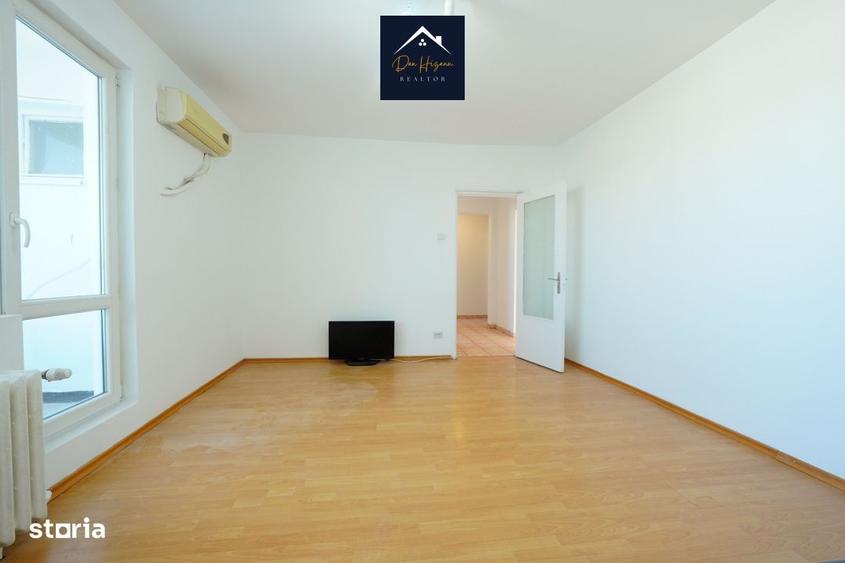 Apartament cu 3 camere decomandat în Sud