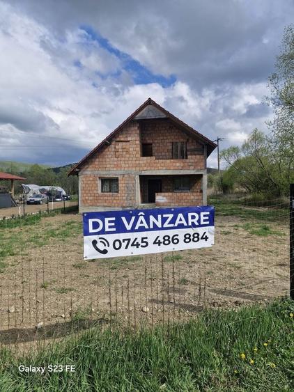 Casă cu 3 camere în Romita