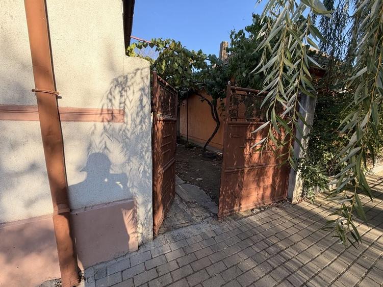 Casă cu 4 camere în Păuliș