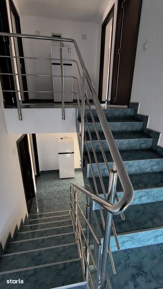 Casă cu 10 camere cu Teren 300 Mp în Sânmartin