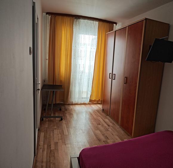 Apartament cu 2 camere semidecomandat în Mihai Bravu