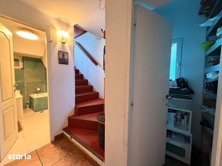 Casă cu 5 camere cu Teren 162 Mp în Băneasa