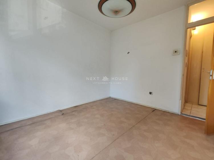 Apartament cu 3 camere decomandat în Rahova