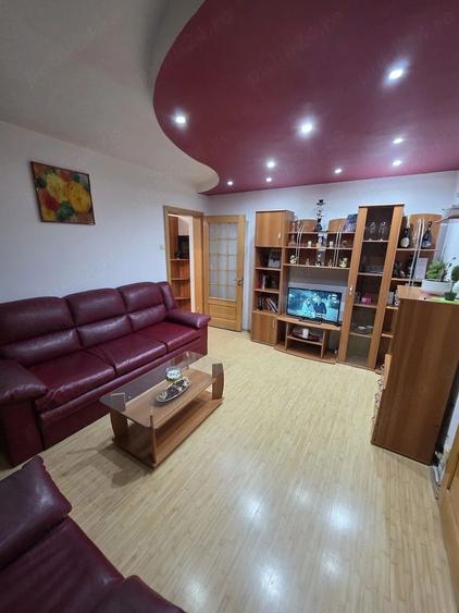 Apartament cu 2 camere semidecomandat, mobilat în Complex Studențesc