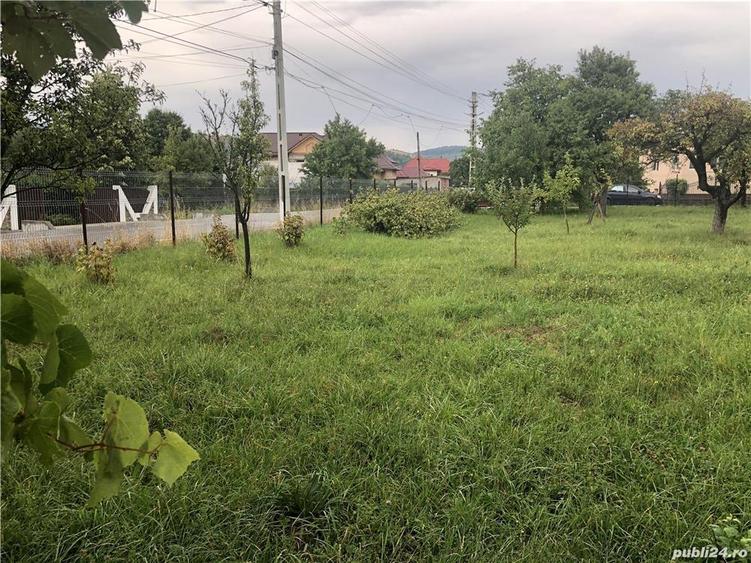 Teren de 1000 mp, în Valea Mare