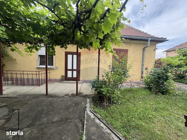 Casă cu 3 camere în Central
