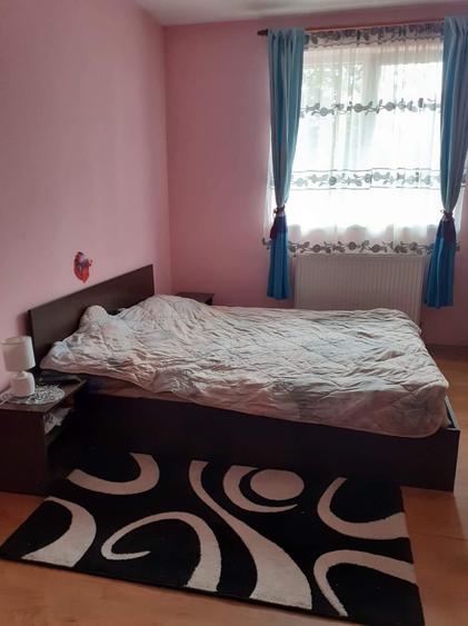 Apartament cu 3 camere în Gușterița