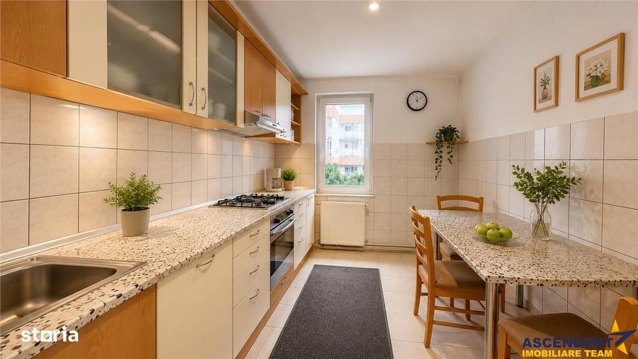Apartament cu 4 camere decomandat, mobilat în Tractorul