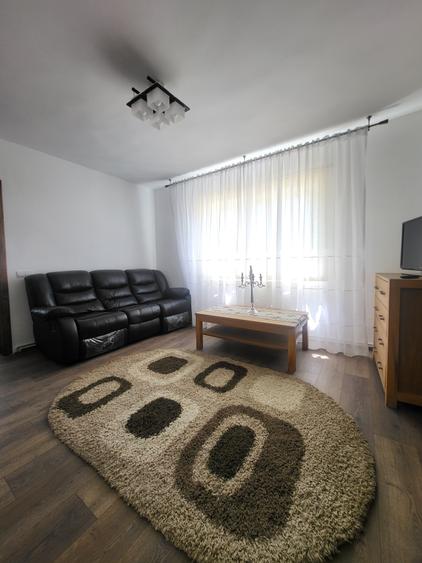 Casă individuală cu 6 camere cu Canalizare în Mociu