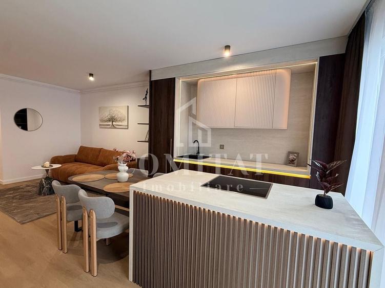Apartament cu 2 camere semidecomandat, mobilat în Florești