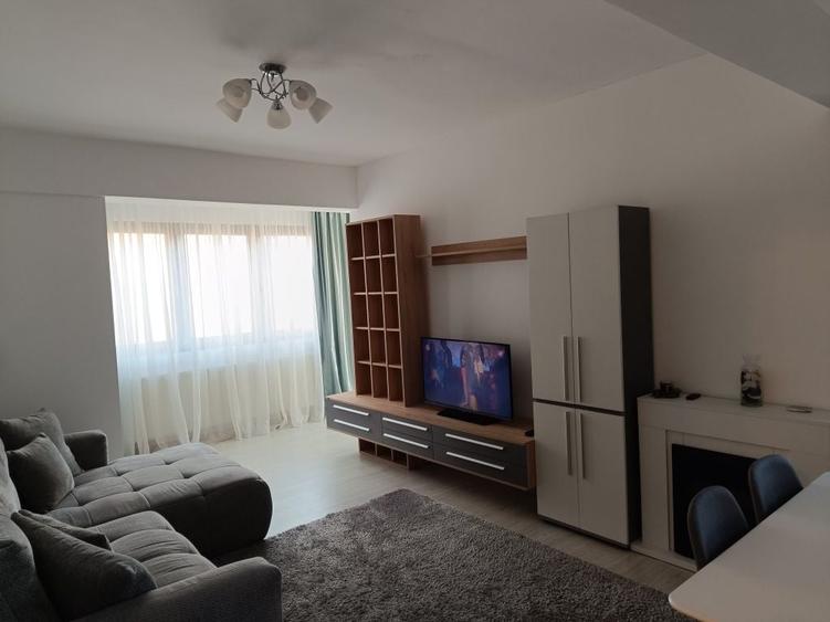 Apartament cu 4 camere decomandat în Unirii