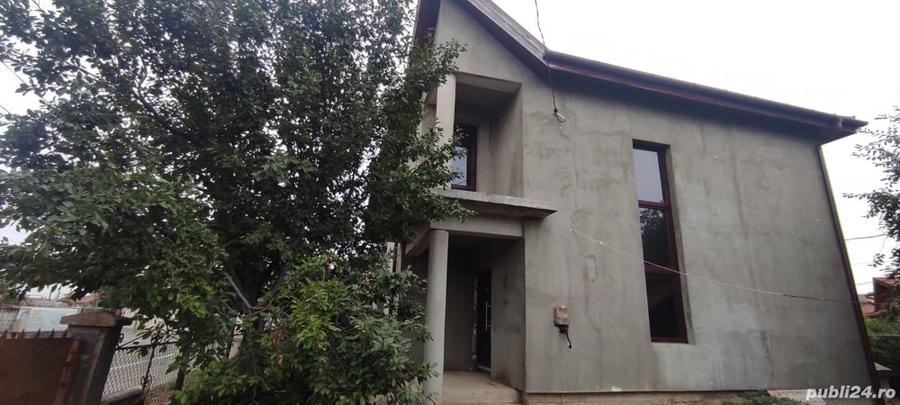 Casă cu 4 camere cu Teren 575 Mp în Central