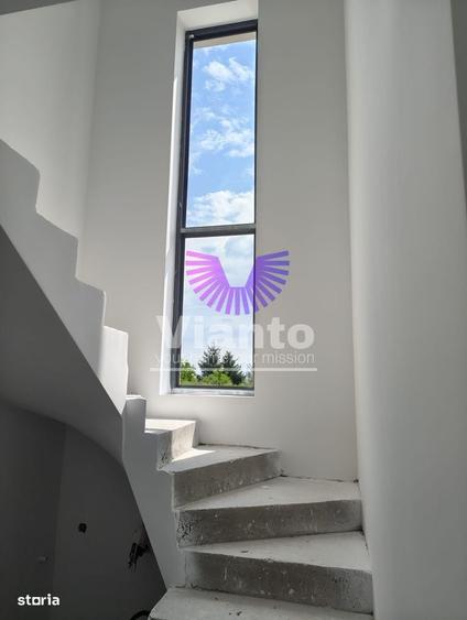 Casă cu 4 camere cu Teren 310 Mp în Cristian