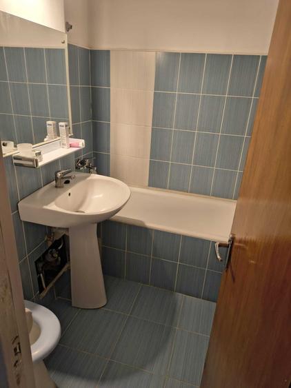 Inchiriez garsoniera,CF1,Teiul Doamnei - D-na Ghica -direct proprietar - 8