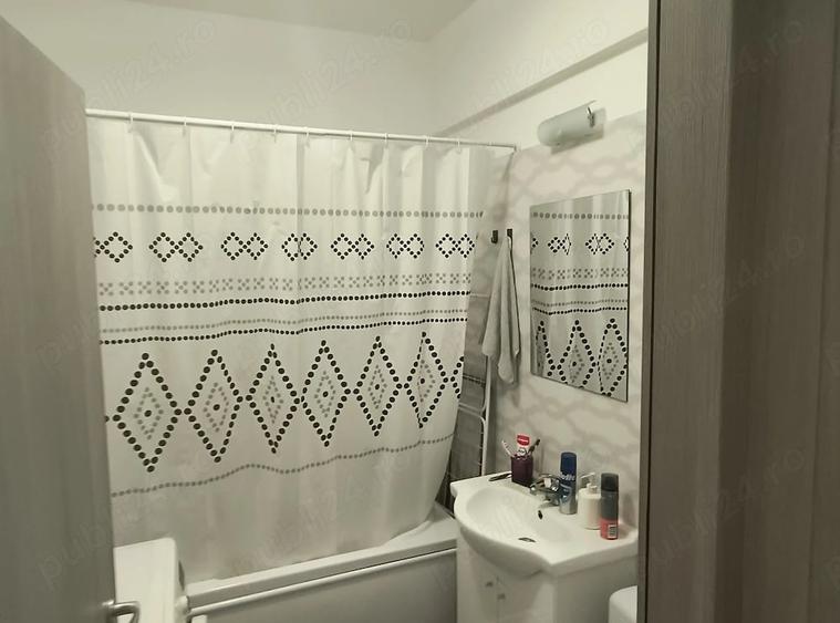 Apartament cu 2 camere decomandat în Nicolina